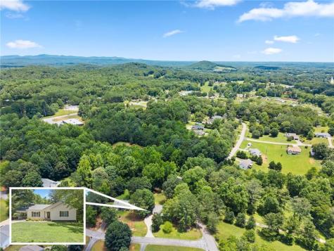 18 Chickasaw Trail Cleveland GA 30528
