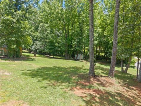 18 Chickasaw Trail Cleveland GA 30528