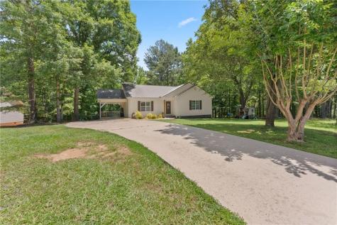 18 Chickasaw Trail Cleveland GA 30528