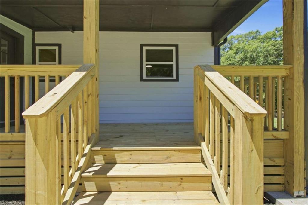 1737 Yellow Street Conyers GA 30012