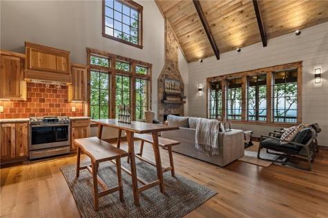 380 Utana Bluffs Trail Ellijay GA 30540