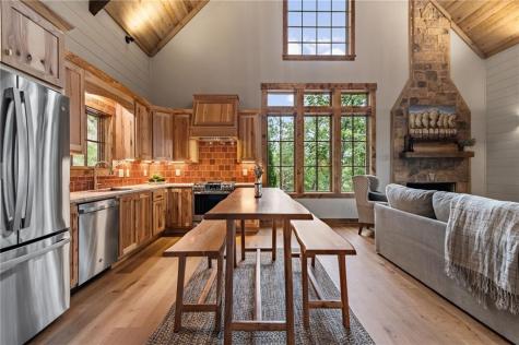 380 Utana Bluffs Trail Ellijay GA 30540