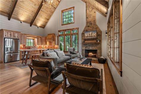 380 Utana Bluffs Trail Ellijay GA 30540