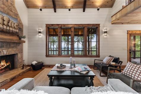 380 Utana Bluffs Trail Ellijay GA 30540