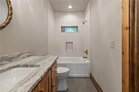 380 Utana Bluffs Trail Ellijay GA 30540