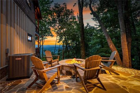 380 Utana Bluffs Trail Ellijay GA 30540
