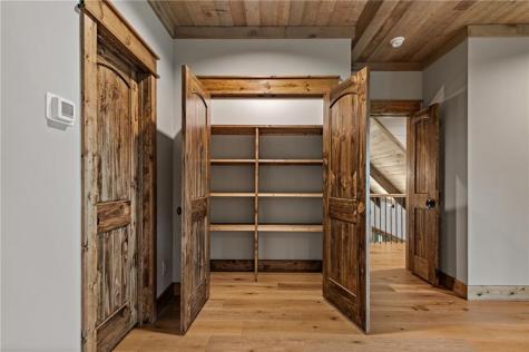 380 Utana Bluffs Trail Ellijay GA 30540