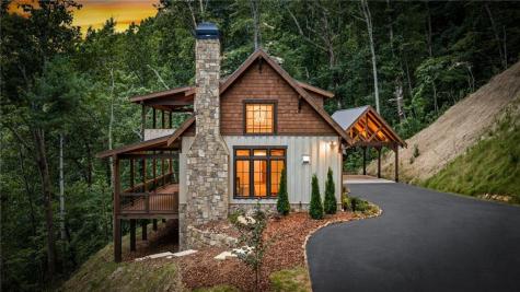 380 Utana Bluffs Trail Ellijay GA 30540