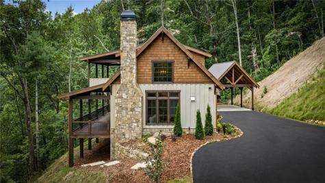 380 Utana Bluffs Trail Ellijay GA 30540