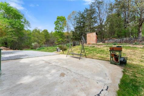 656 Stanley Nix Road Cleveland GA 30528