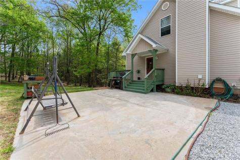 656 Stanley Nix Road Cleveland GA 30528
