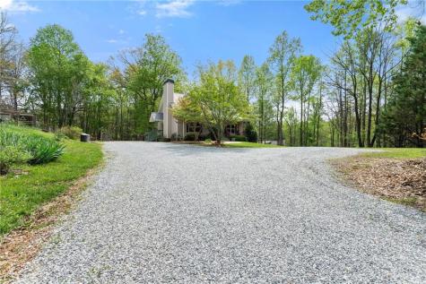 656 Stanley Nix Road Cleveland GA 30528