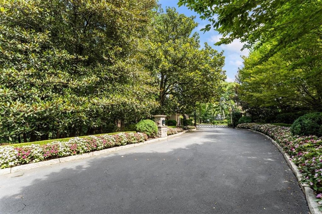 675 W Paces Ferry Unit #10 Road NW Atlanta GA 30327