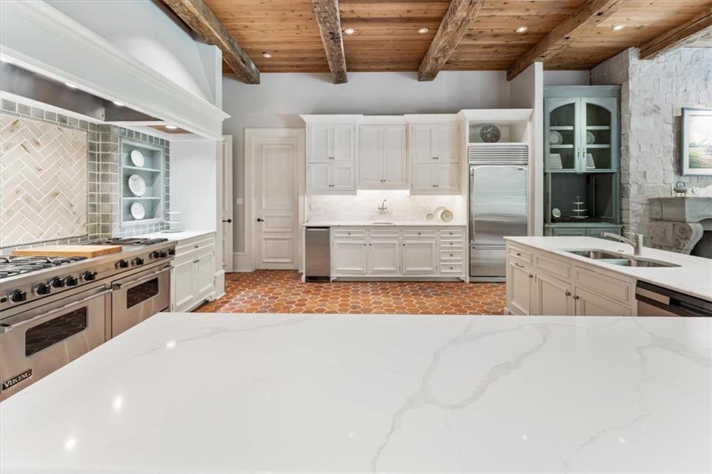 675 W Paces Ferry Unit #10 Road NW Atlanta GA 30327