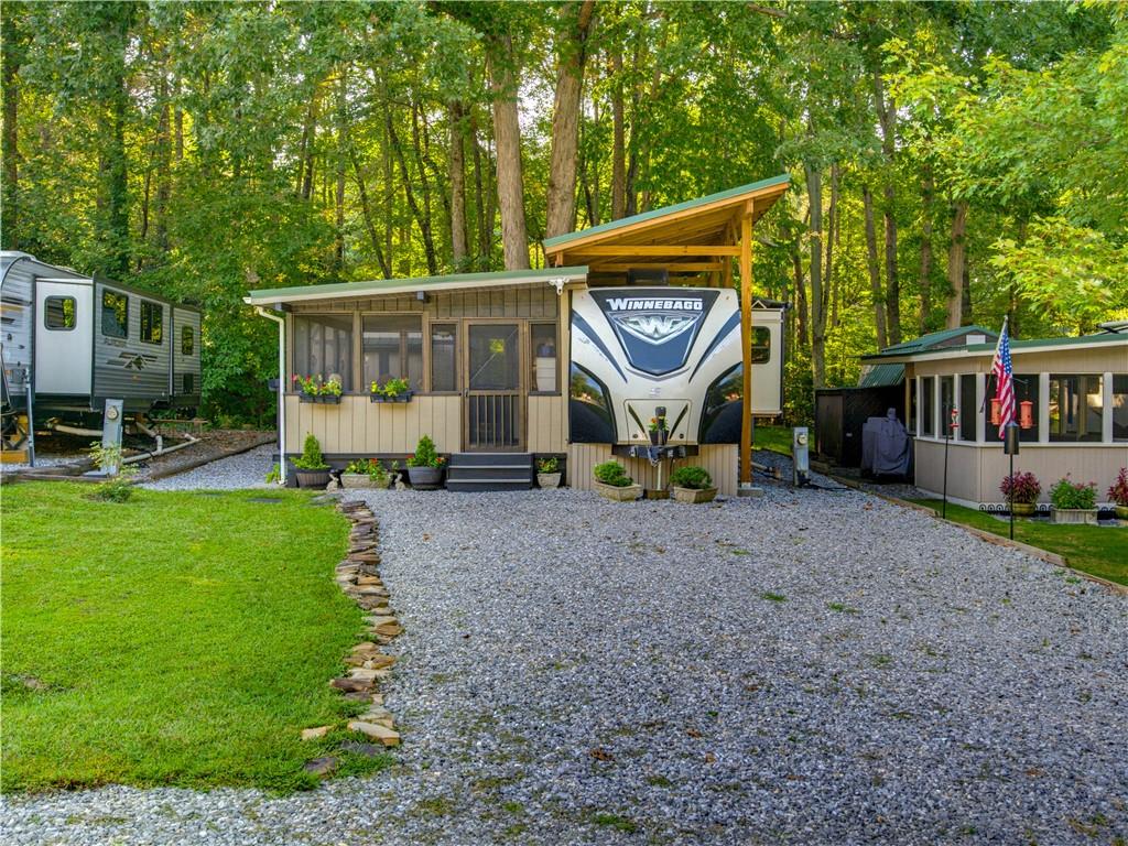 324 Leisure Acres Drive Cleveland GA 30528