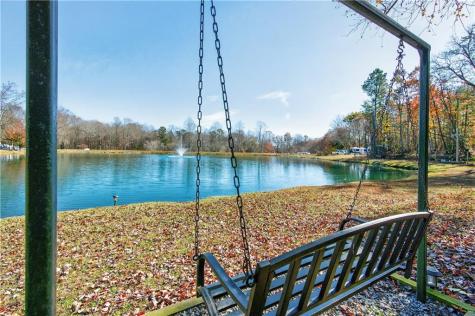 324 Leisure Acres Drive Cleveland GA 30528