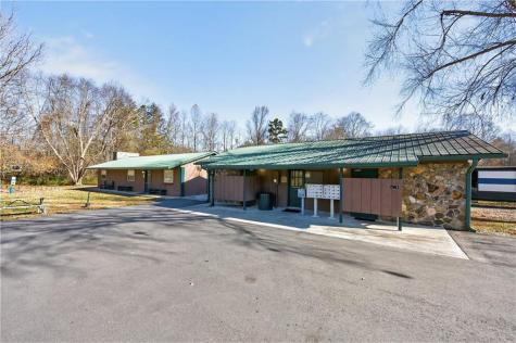324 Leisure Acres Drive Cleveland GA 30528