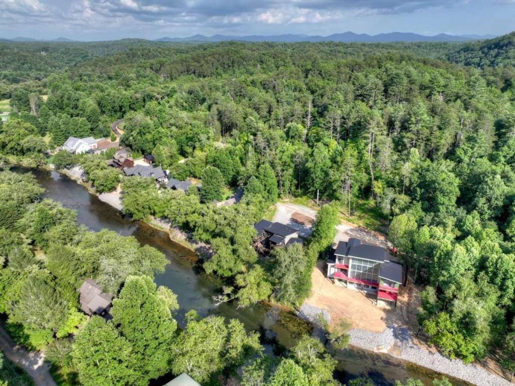 60 Hiles Hatch Lane Blue Ridge GA 30513