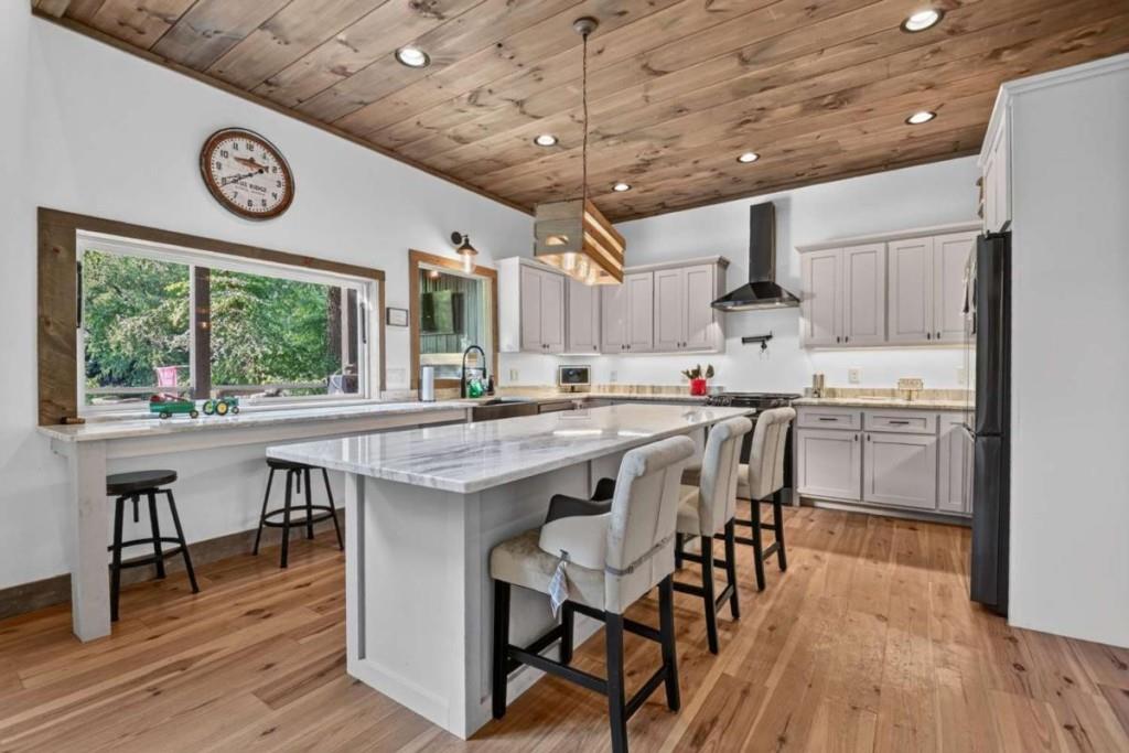 60 Hiles Hatch Lane Blue Ridge GA 30513