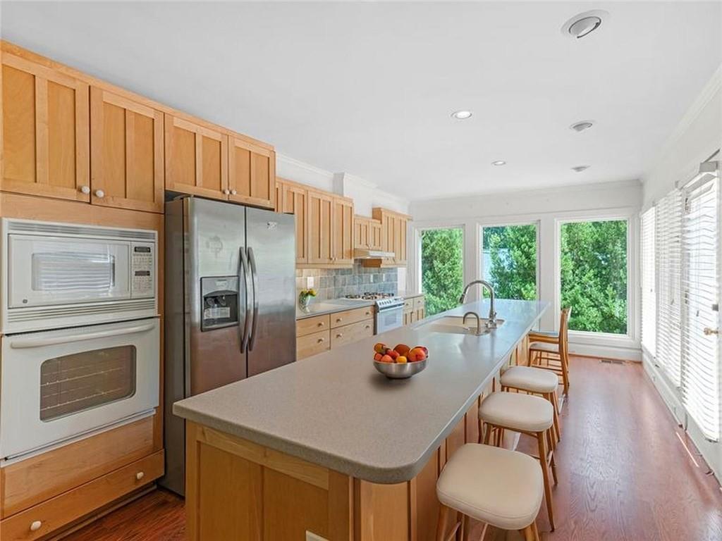 6 Downshire Lane Decatur GA 30033