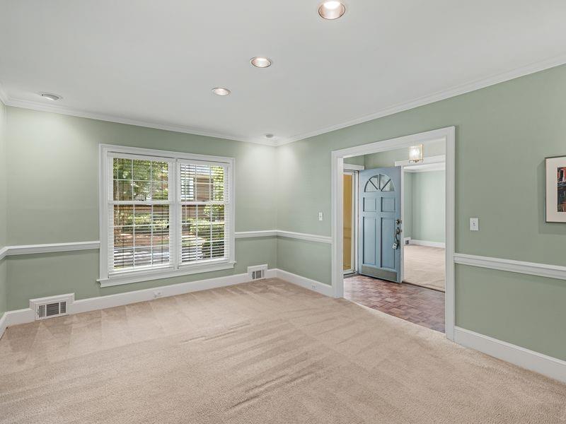 6 Downshire Lane Decatur GA 30033
