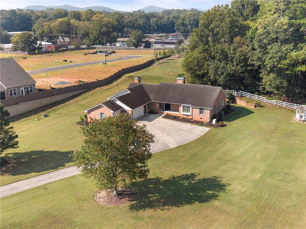 210 Wildwood Drive Cartersville GA 30120