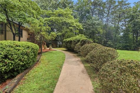 925 Horseshoe Bend Road Dahlonega GA 30533