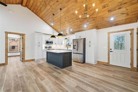 1883 Newport Drive Ellijay GA 30540