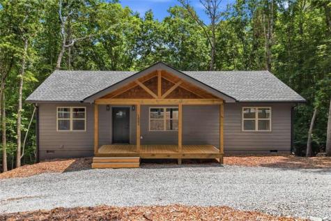 1883 Newport Drive Ellijay GA 30540