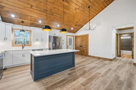 1883 Newport Drive Ellijay GA 30540