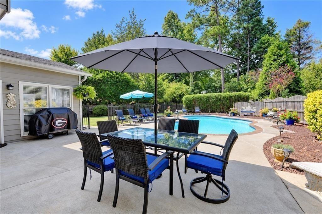 5715 N Hillbrooke Trace Johns Creek GA 30005