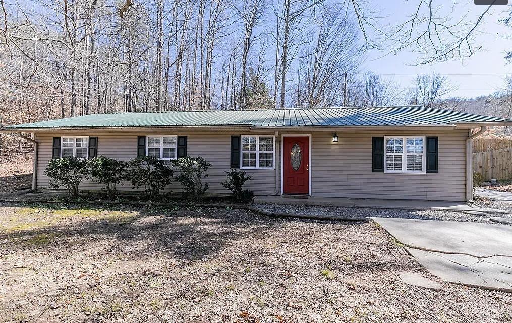 963 Happy Hollow Road Dahlonega GA 30533