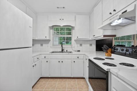 8 Taylor Road Helen GA 30545