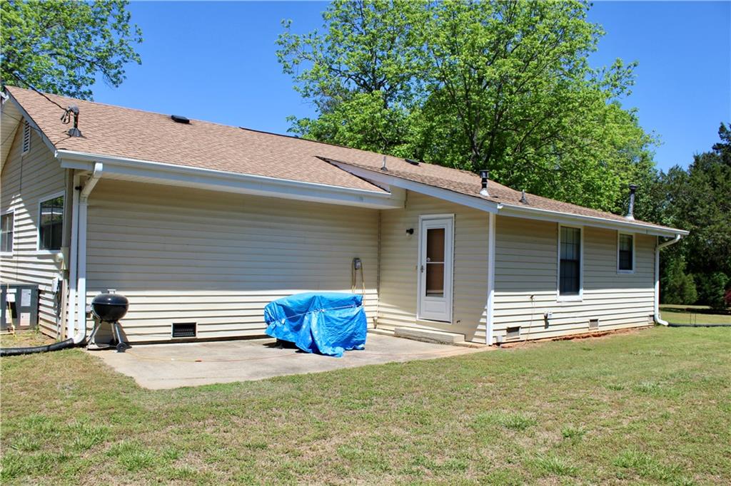 394 Highway 211 Winder GA 30680