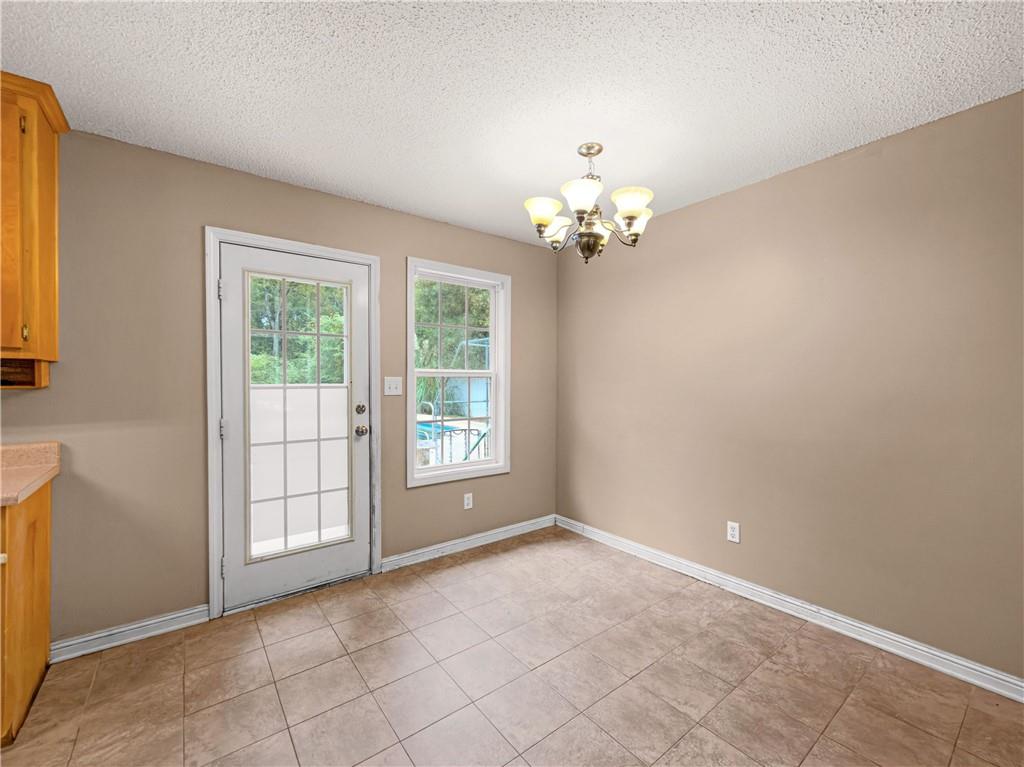 513 Wylderose Locust Grove GA 30248