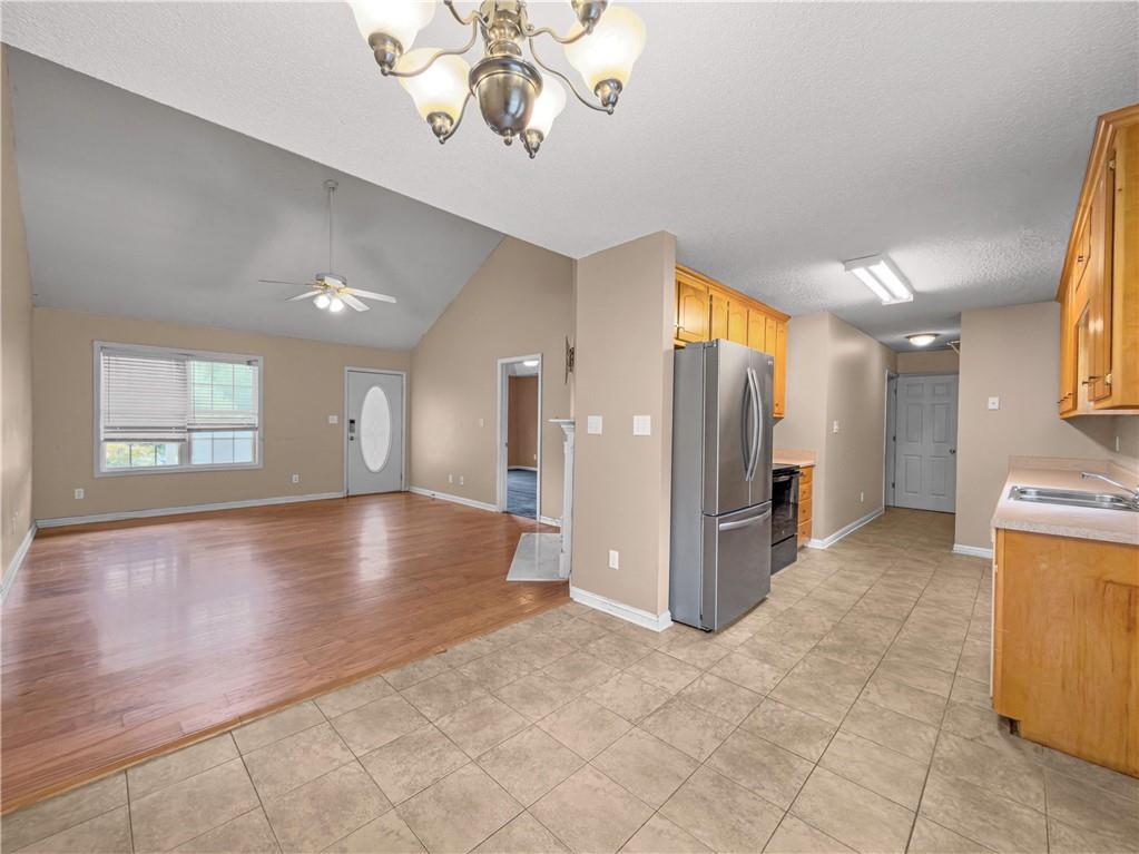513 Wylderose Locust Grove GA 30248