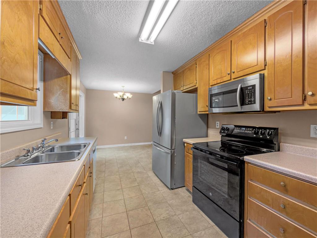513 Wylderose Locust Grove GA 30248
