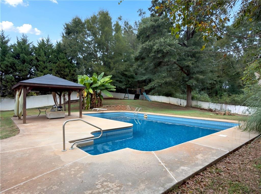 513 Wylderose Locust Grove GA 30248