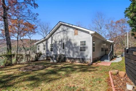 2226 Layson Road Hiawassee GA 30546