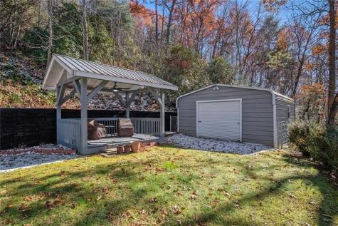 2226 Layson Road Hiawassee GA 30546