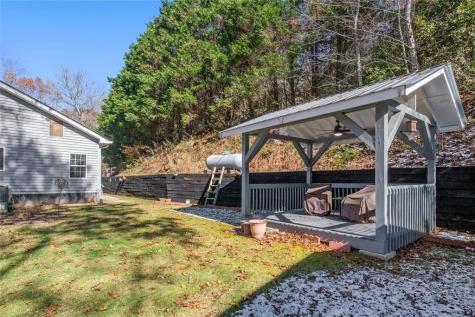 2226 Layson Road Hiawassee GA 30546