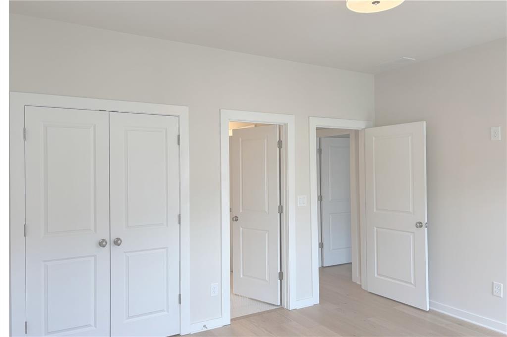 2039 Village Walk Milton GA 30004