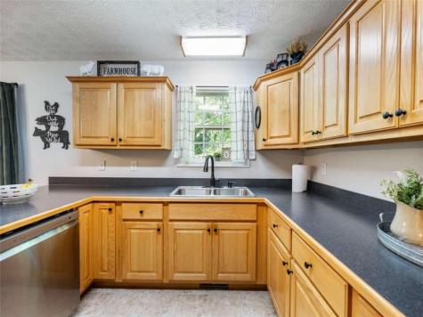 50 Kensington Drive Cleveland GA 30528