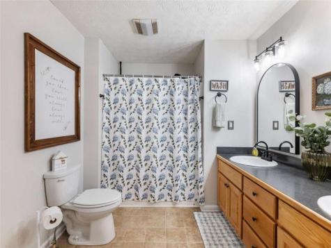 50 Kensington Drive Cleveland GA 30528