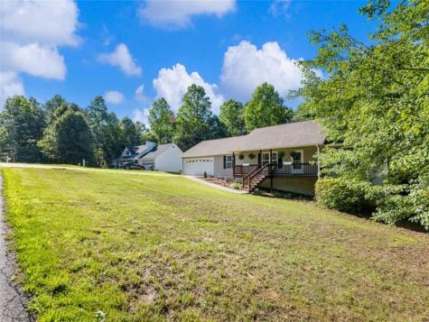 50 Kensington Drive Cleveland GA 30528