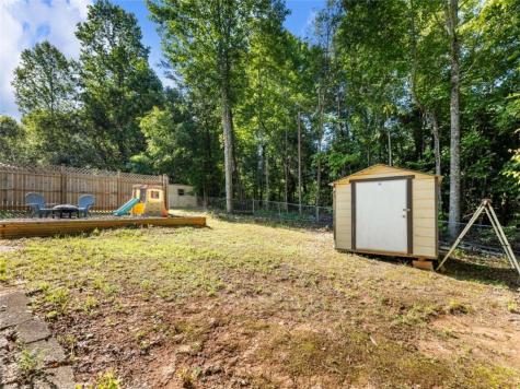 50 Kensington Drive Cleveland GA 30528