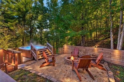 800 Mango Lane Ellijay GA 30540
