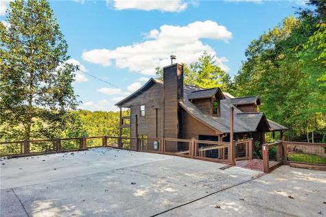 800 Mango Lane Ellijay GA 30540