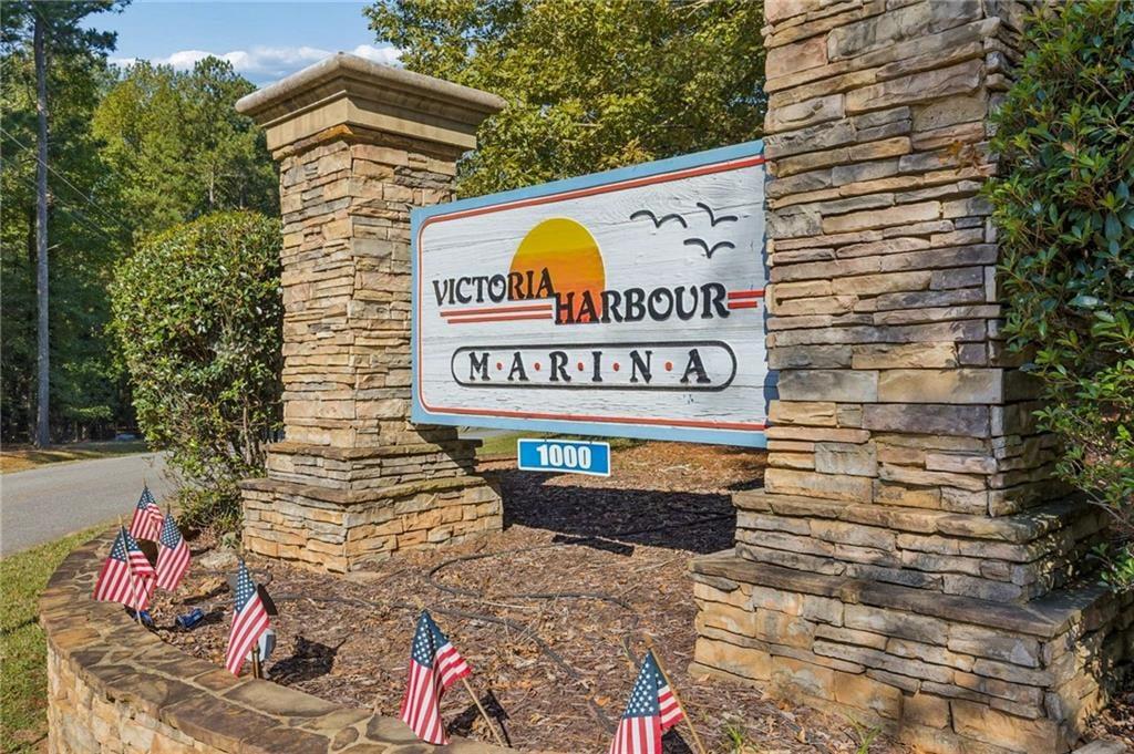 107 Emerald Cove Drive Woodstock GA 30189