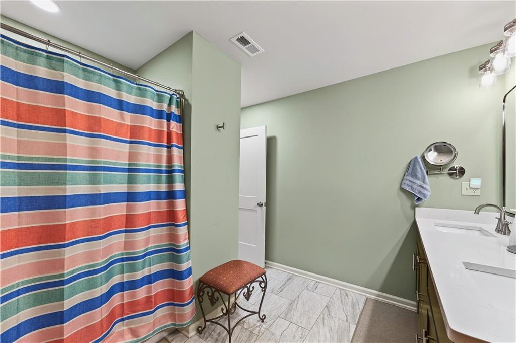 124 Kelly Drive NE White GA 30184